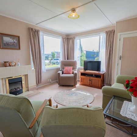 Rustlein Cottage - Te Anau Holiday Home Kültér fotó