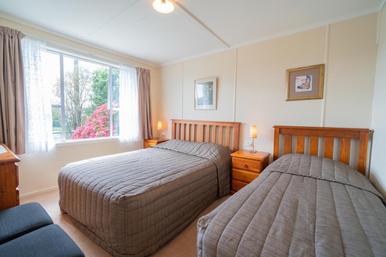 Rustlein Cottage - Te Anau Holiday Home Kültér fotó