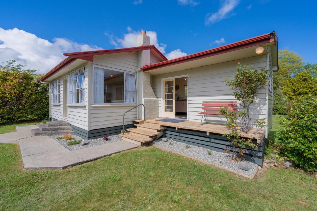 Rustlein Cottage - Te Anau Holiday Home Kültér fotó